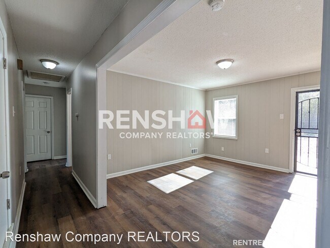 Foto del edificio - 3 br, 1 bath House - 3311 Keystone Ave