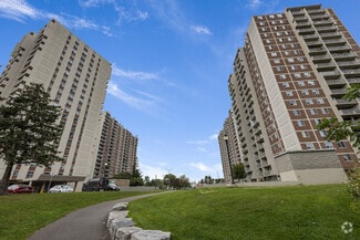 Building Photo - 201-201 White Oaks Ct