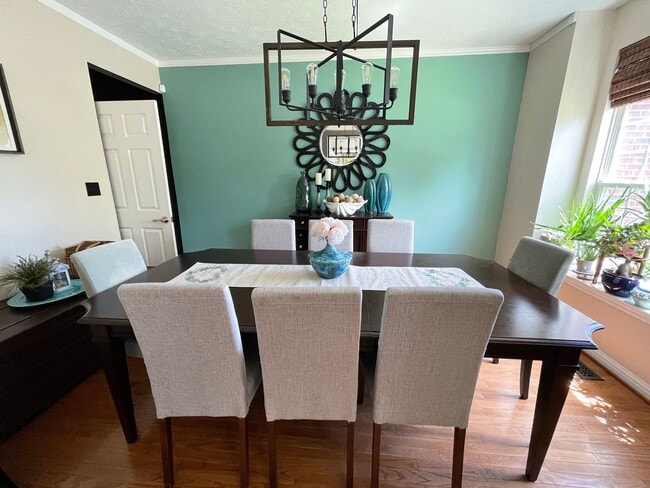 Building Photo - 3744 Jonathan Ridge Rd