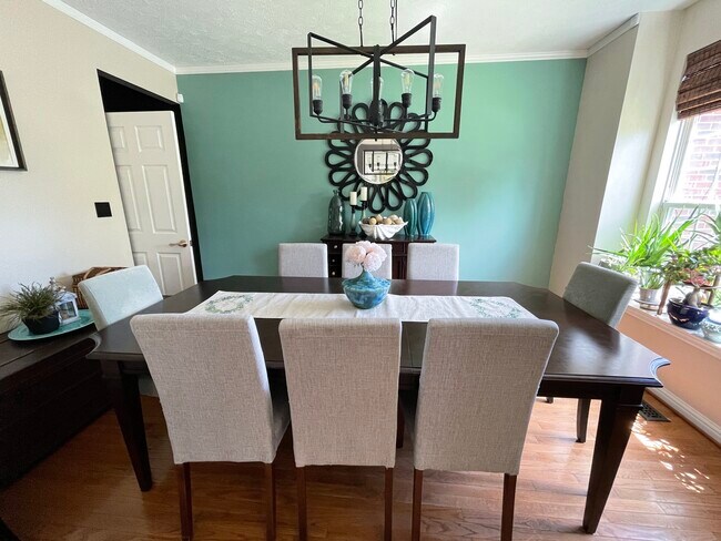 Foto del edificio - 3744 Jonathan Ridge Rd