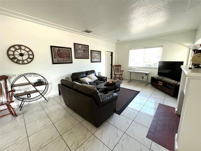 Building Photo - 2235 SW 23rd Ave