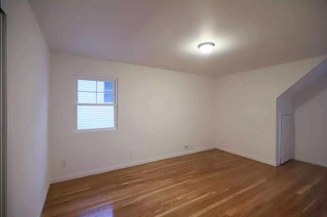 Foto del edificio - 104 Hickory Ave