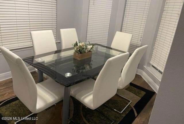 Foto del edificio - 3825 Timber Lake Dr