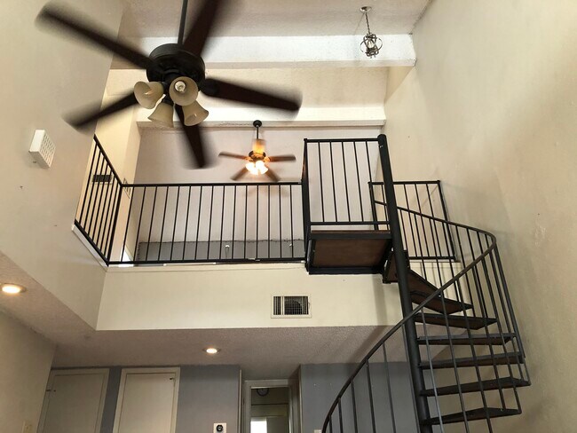 Foto del edificio - 2015 Fleur De Lis Ct