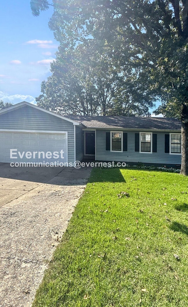 Building Photo - 710 Autumnbrook Cir