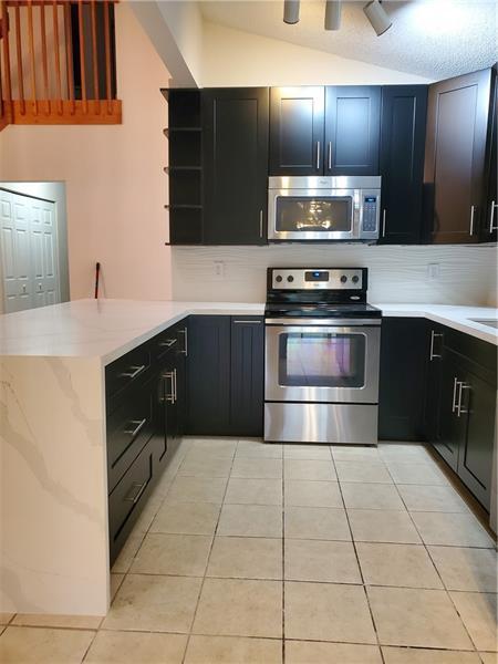 Foto del edificio - 7342 Pinewalk Dr S
