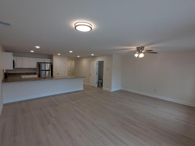 Foto del edificio - 1659 Legrand Rd