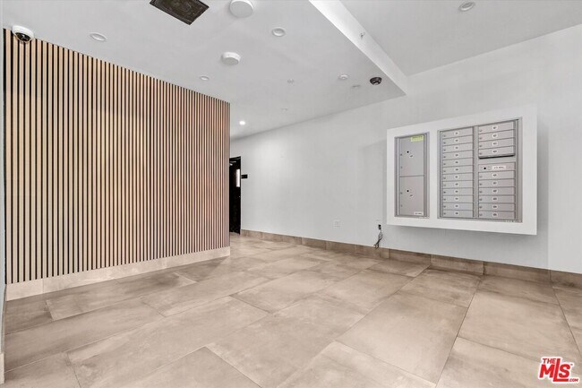 Foto del edificio - 1537 S Wilton Pl