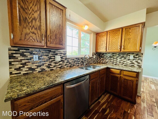 Building Photo - 5 br, 2.5 bath House - 17959 E. Florida Dr.