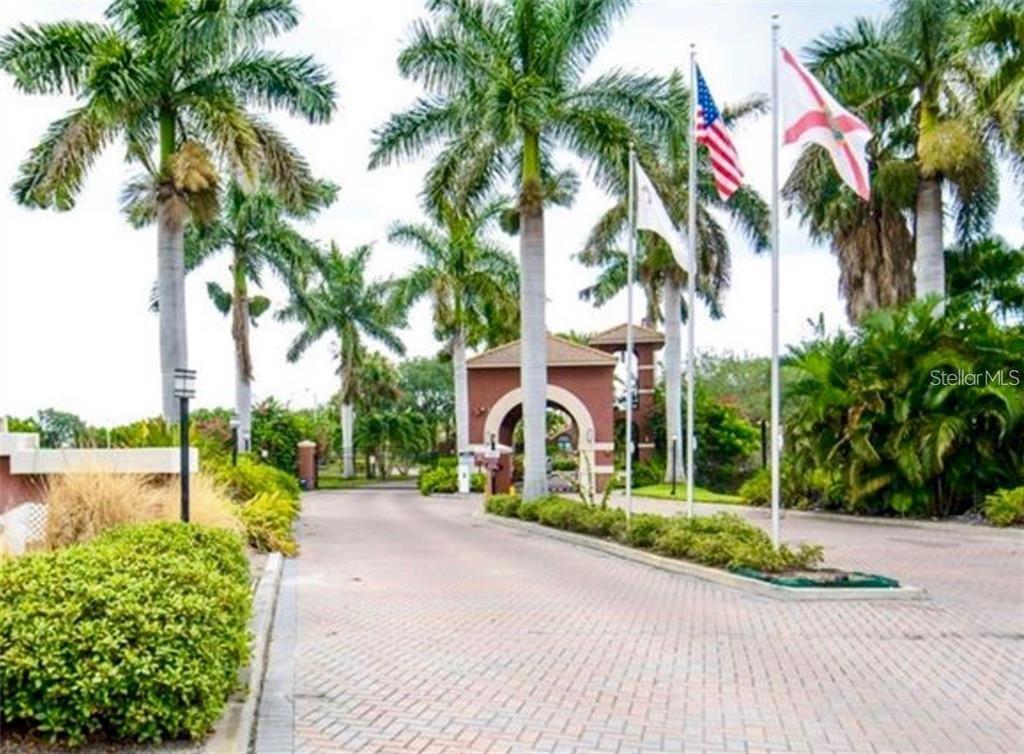 10263 Gandy Blvd N Unit 304, Saint Petersburg, FL 33702 Condo for