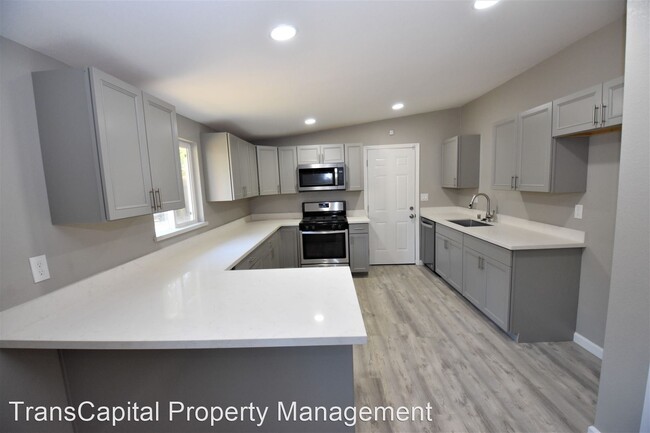 Foto del edificio - 3 br, 1 bath House - 923 Cummins Way