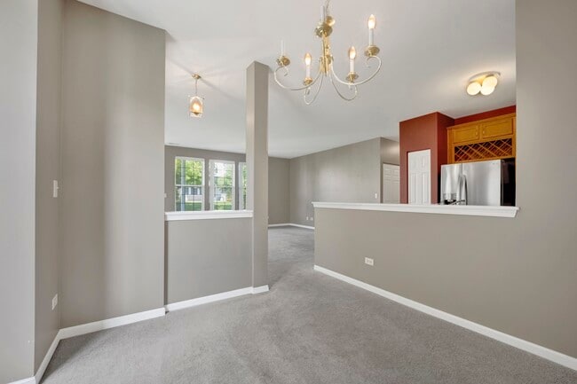 Building Photo - 1574 Millbrook Dr