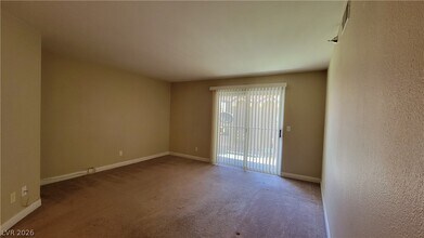 Building Photo - 2750 S Durango Dr