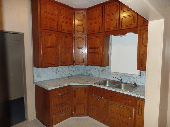 Foto del edificio - 307 W 14th St