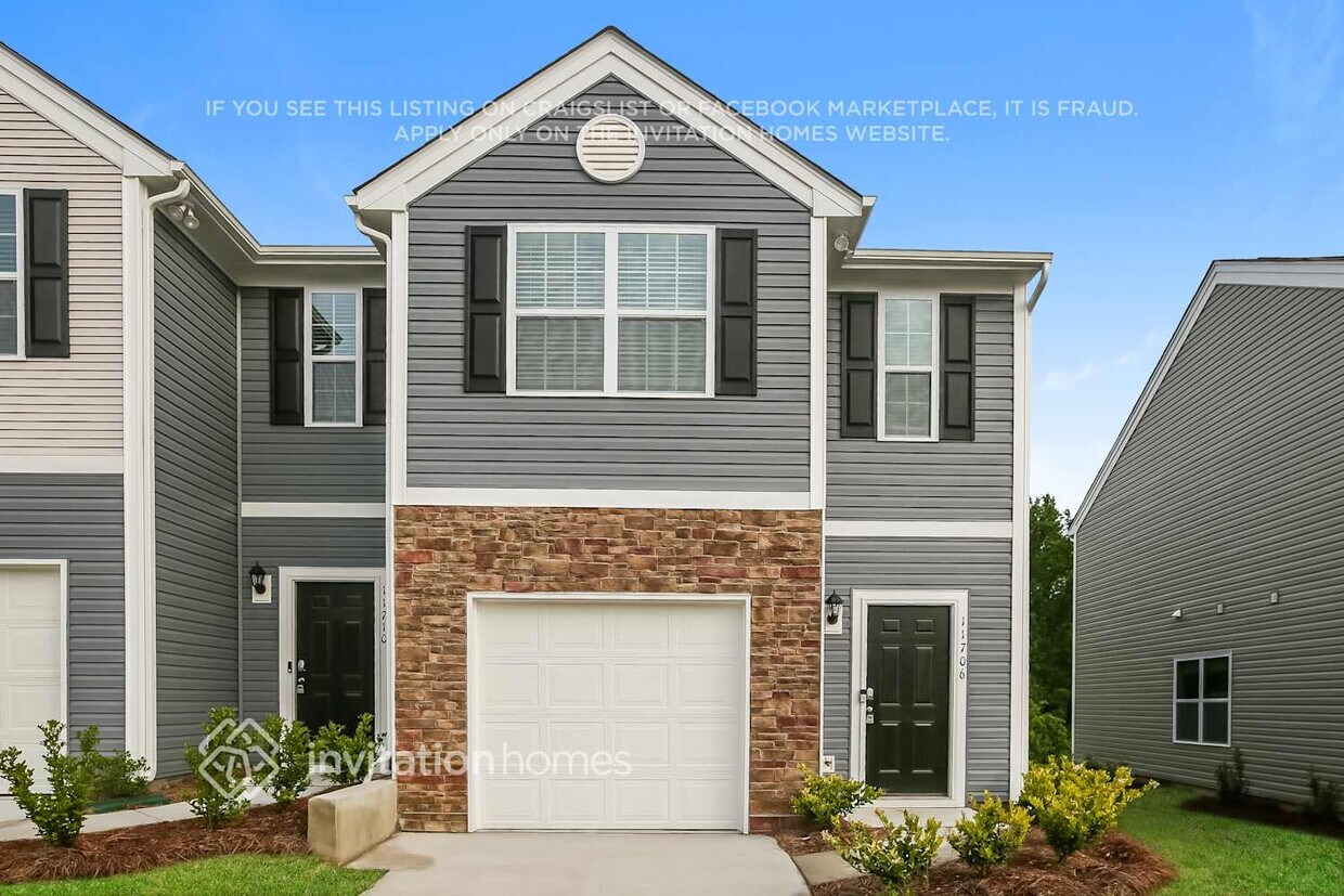 Primary Photo - 11706 Brier Vlg Ln