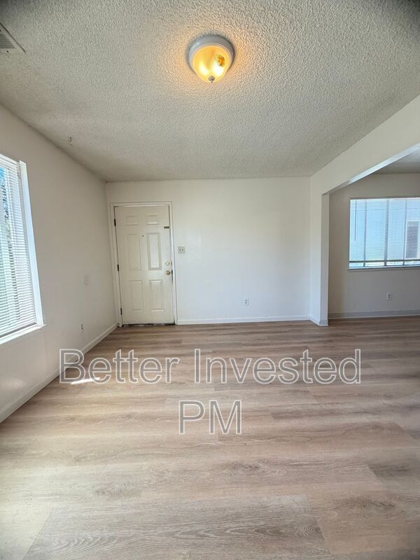 Foto del edificio - 304 Cooper Ln