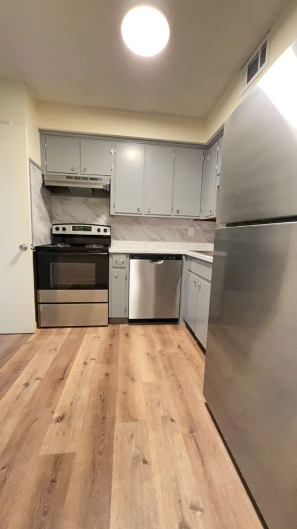 Foto del edificio - Oak Grove Village Apartments- Close to Lew...