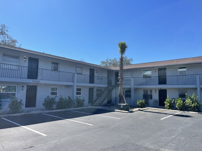 The Flats on 52nd Exterior - The Flats on 52nd