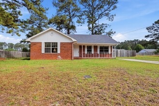 Building Photo - 189 Kenny Dr