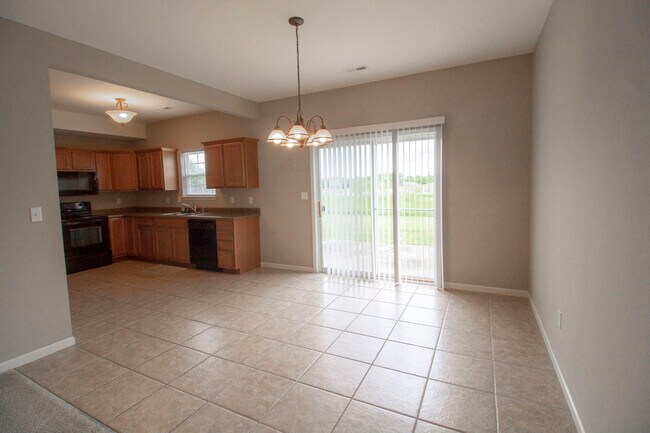 Foto del edificio - 5000 Derby Ridge Dr