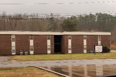 Primary Photo - 239 Russell St