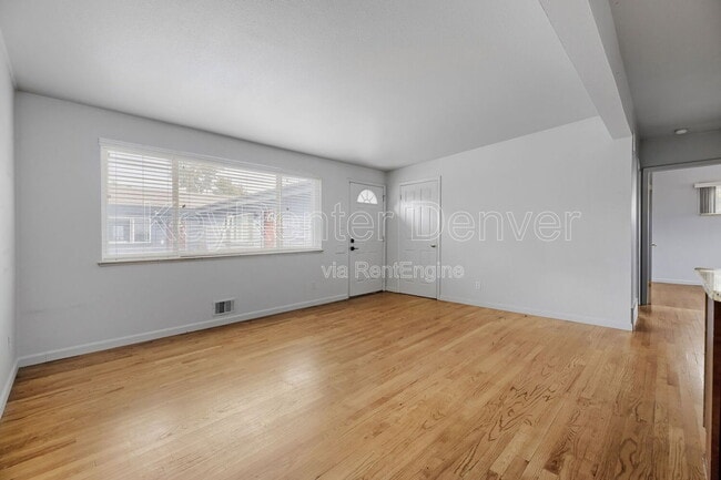 Photo - 221 S Holly St Apartment
