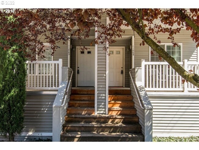 Building Photo - FREE RENT through FEBRUARY - SEE LISTING for DETAILS!  Newly Updated Two Bedroom Townhome Availab...