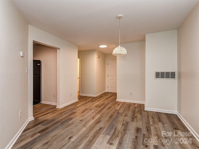 Foto del edificio - 2522 Stradbrook Dr
