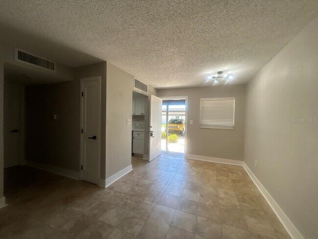 Building Photo - 4901 Onyx Ln
