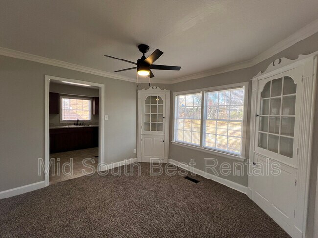 Foto del edificio - 2066 Laramie St