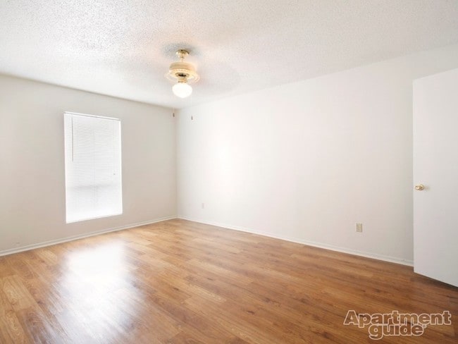Interior Photo - Braeswood Forest Condos
