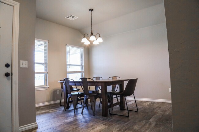 Foto del edificio - 324 SW 147th St