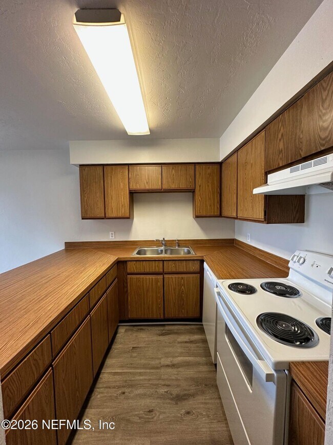 Building Photo - 3842 Osprey Cir