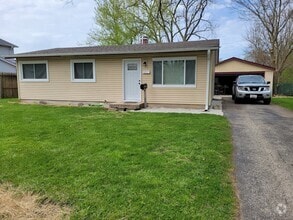 Building Photo - 36348 N Edgewood Dr