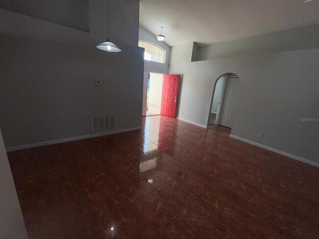 Building Photo - 2391 Queenswood Cir