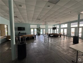 Building Photo - 1205 St Charles Ave
