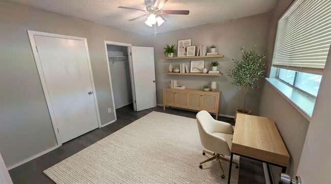 Foto del edificio - 1711 Burton Dr