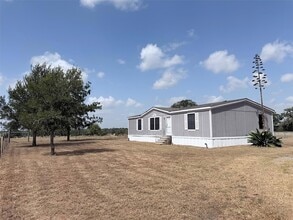 Building Photo - 499 Mt Pleasant Rd