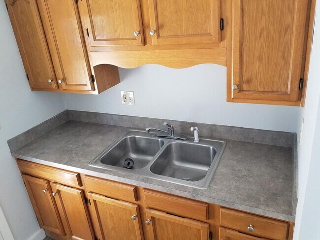 Foto del edificio - 2325 Belmar Dr