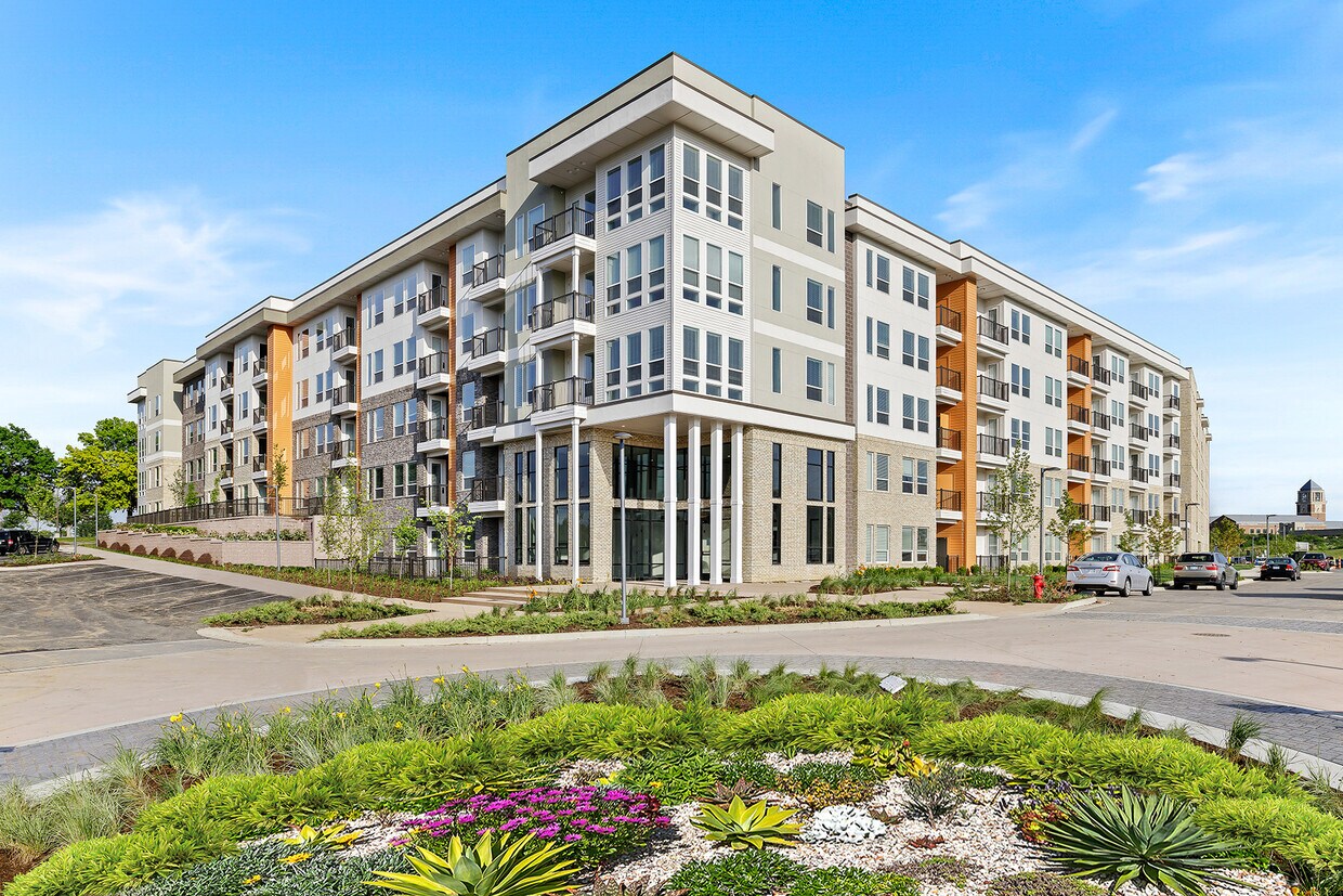 Element 25 Apartments Overland Park, KS