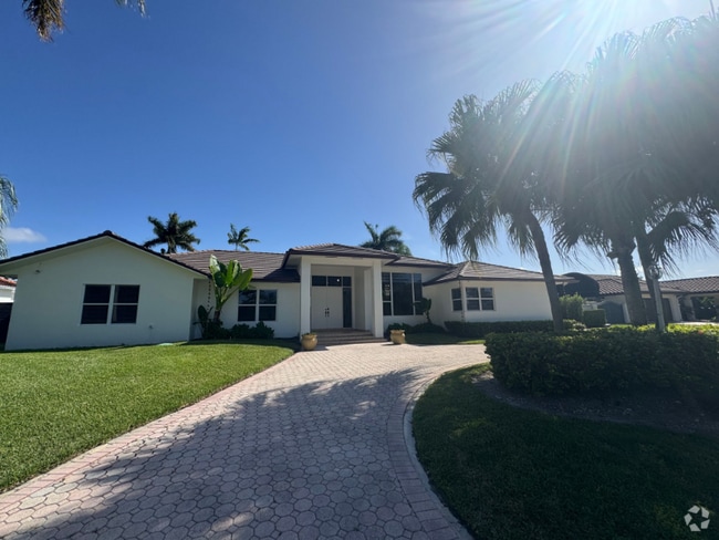 Building Photo - 10840 SW 139th Rd