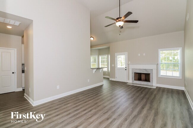 Building Photo - 177 Cranbrooke Dr