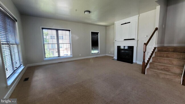 Building Photo - 14578 Crossfield Way