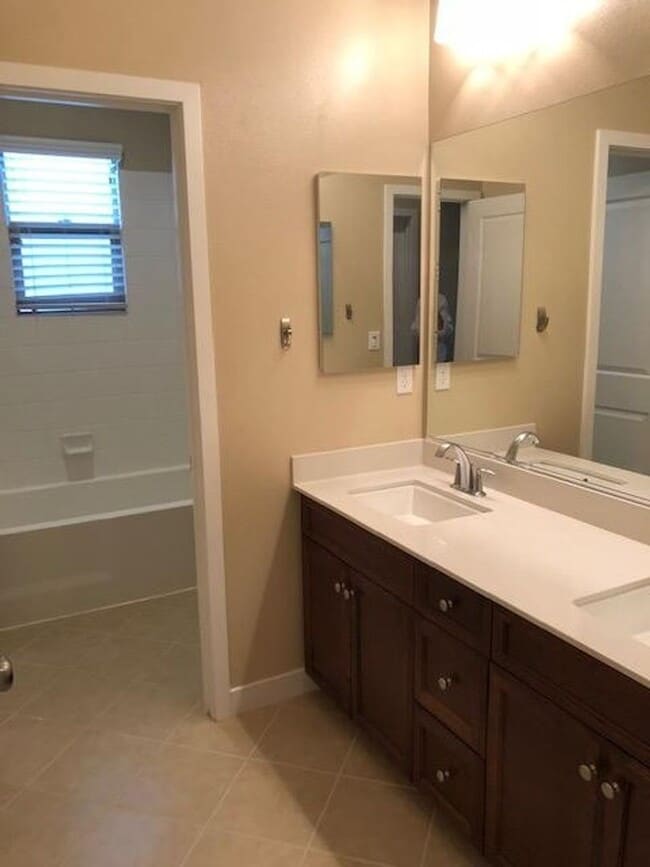 Building Photo - East Ventura - Available Soon: Spacious 4 ...