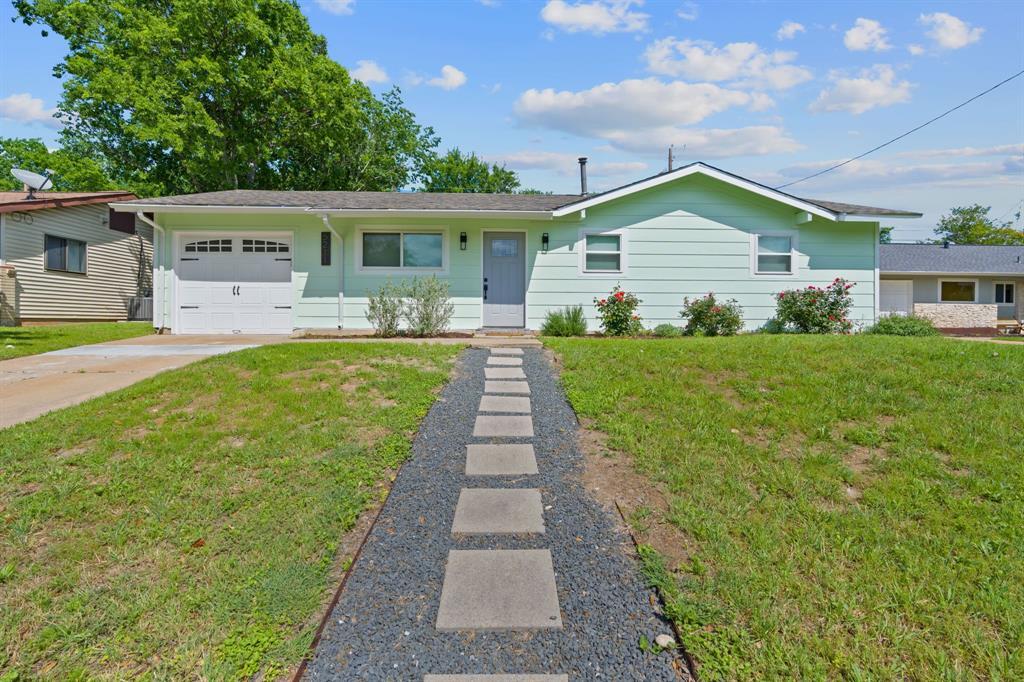 Foto principal - 5211 Halmark Dr