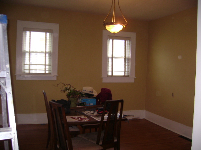 Dining room - 319 S Randolph St