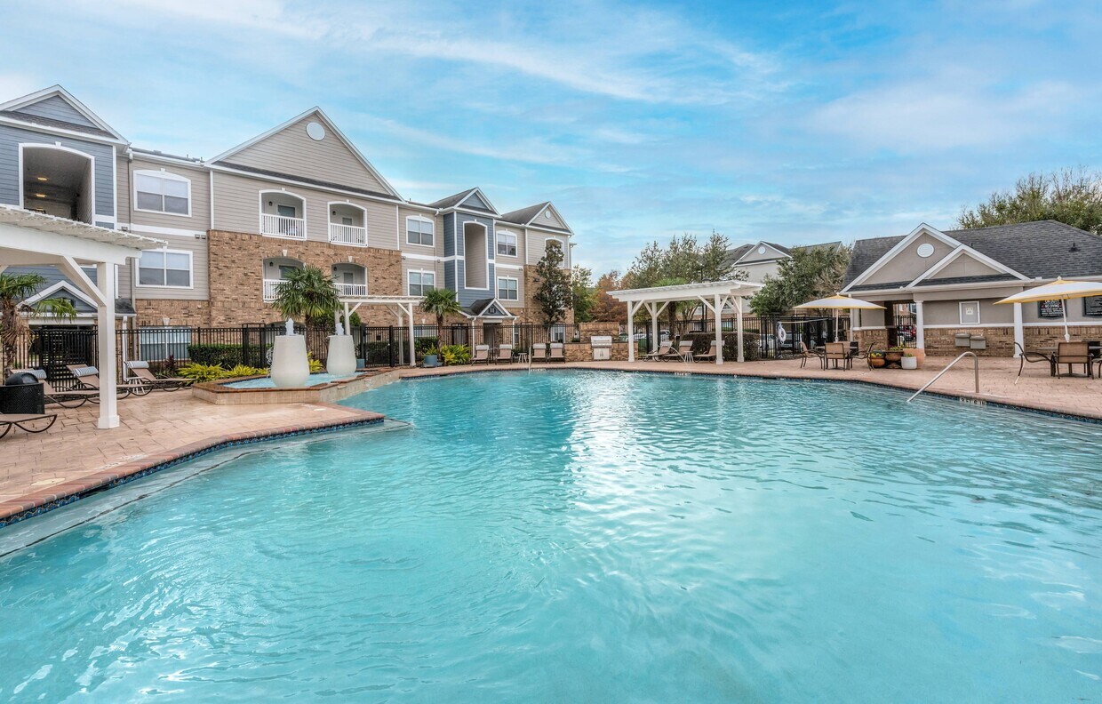 Carrington Park Apartments 11666 Gulf Pointe Dr Houston, TX