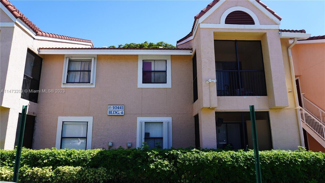 10441 SW 156th Ct Unit 429, Miami, FL 33196 Condo for Rent in Miami