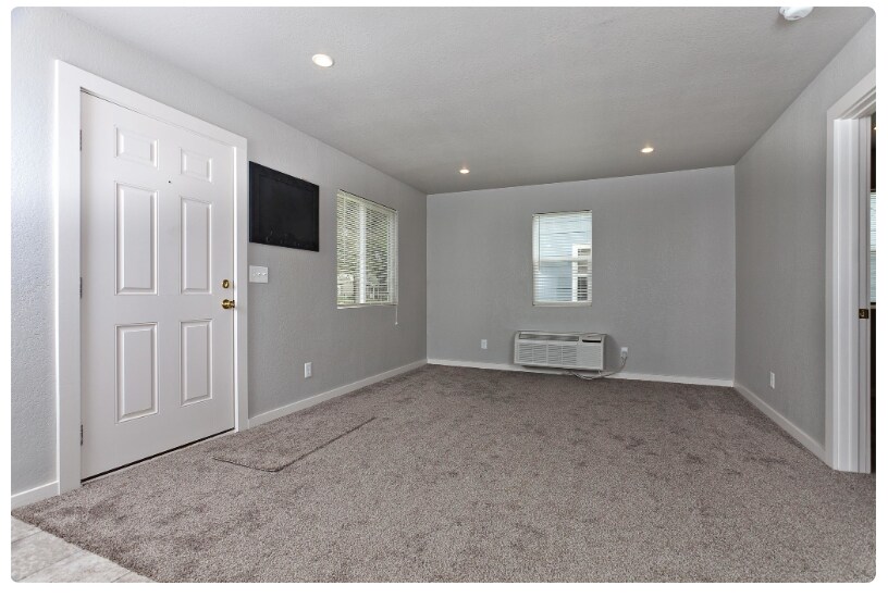 Foto del edificio - 838 S Terrace Dr