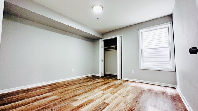 Building Photo - 52 12th Ave